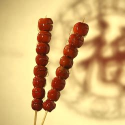 wangga tanghulu|Travelogue: Tanghulu, appealing to the Chinese sweet tooth.